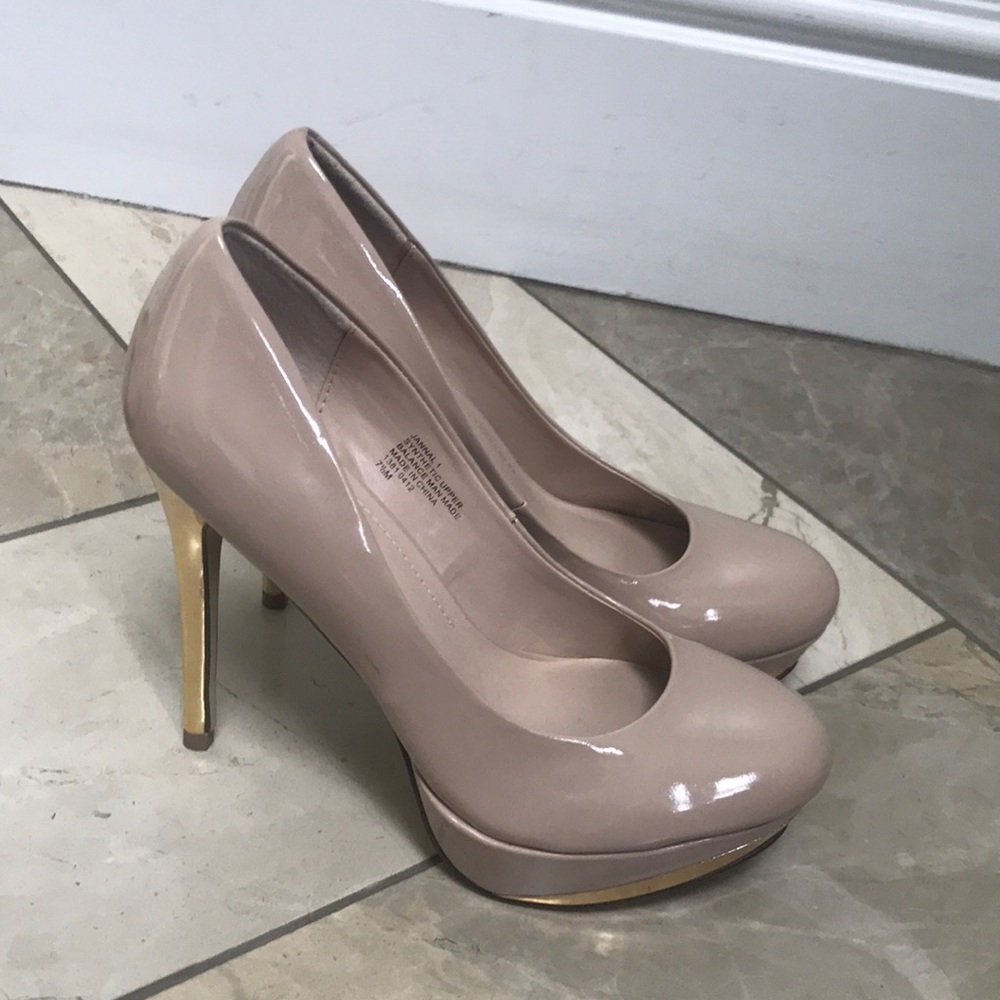Nine West 7 1/2 Pumps